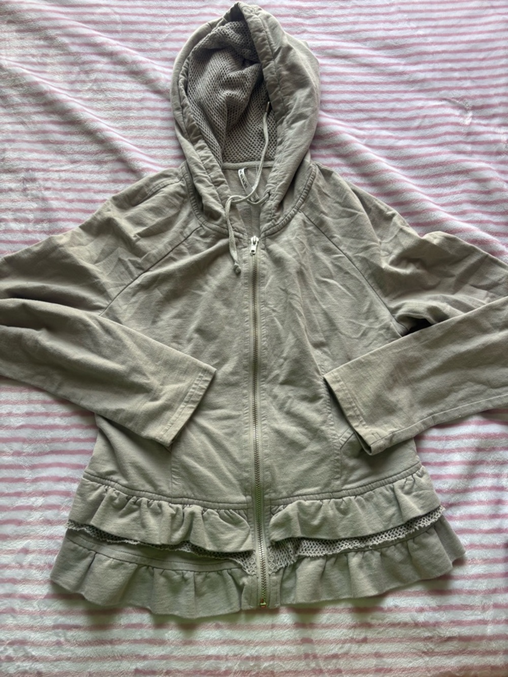 Vintage Mur Mur Ruffled Zip-Up Hoodie in Light Taupe